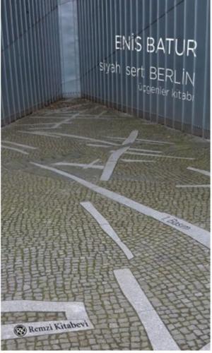 Kurye Kitabevi - Siyah Sert Berlin